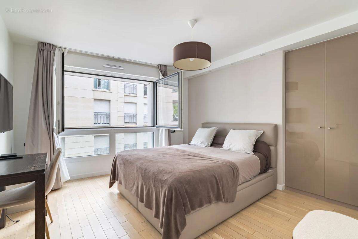 Appartement de 6 pièces de 135.02 m² à Issy-les-Moulineaux - photo 6