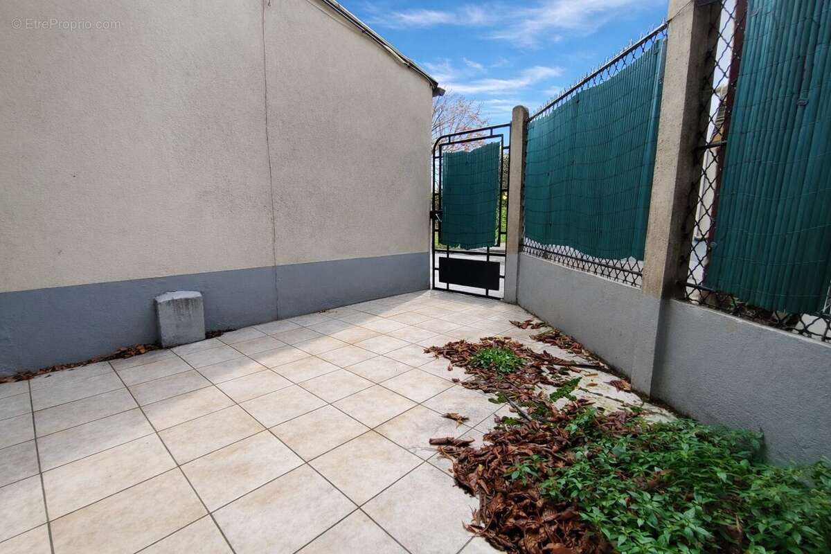 Appartement à MAISONS-ALFORT