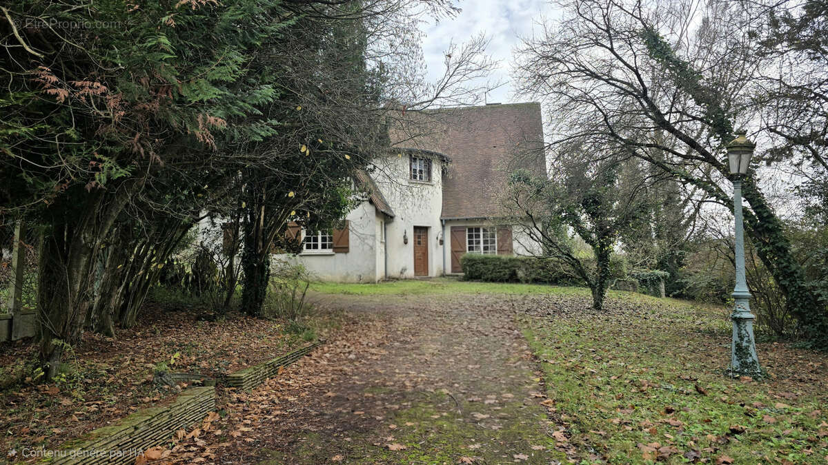 Maison à MARCOUSSIS