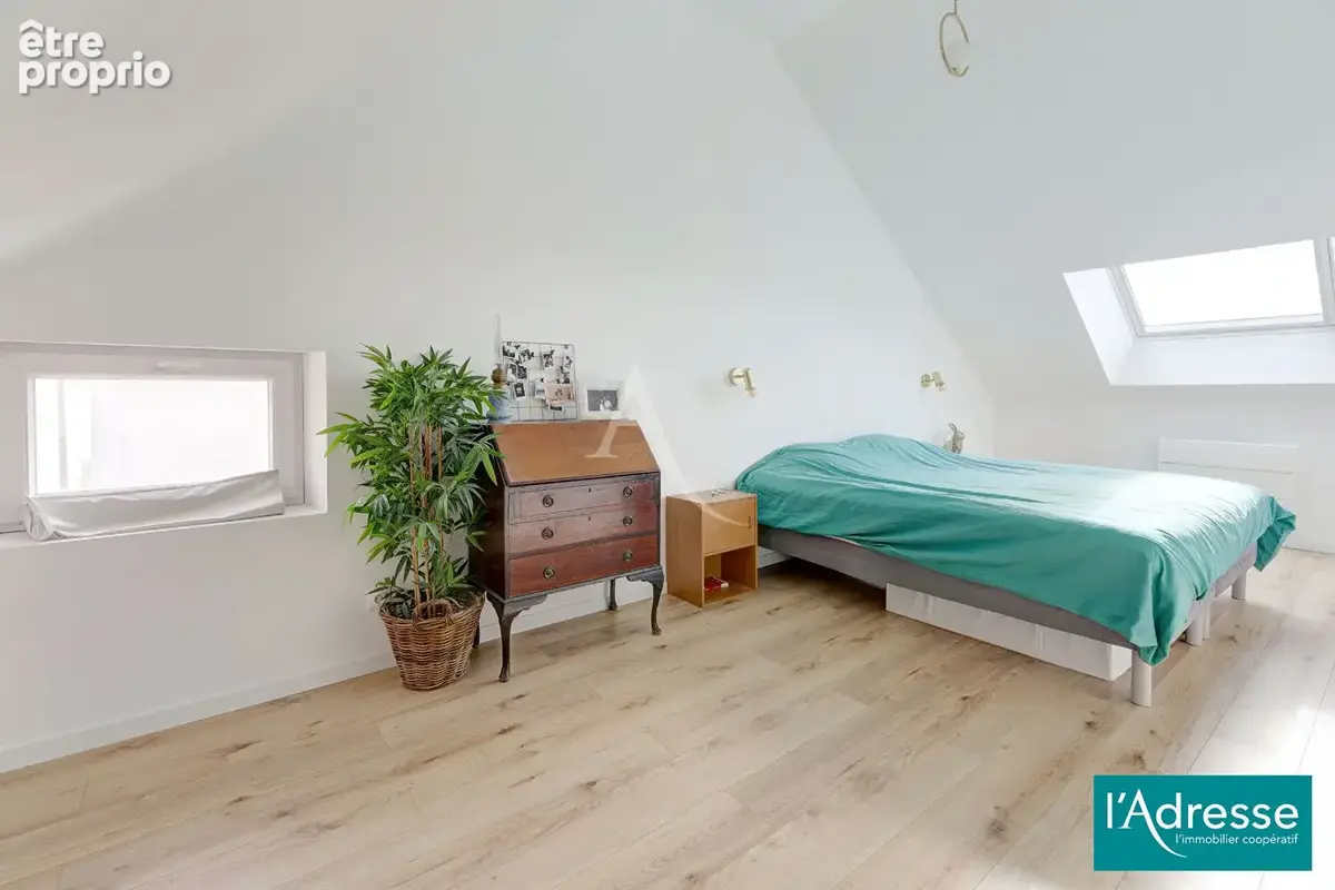 Vincelles - Maison entièrement rénovée en 2023, 3 chambres, jardin et sous-sol total - photo 8