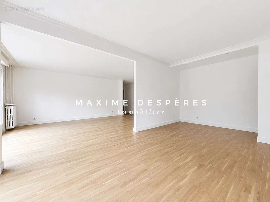 Appartement à NEUILLY-SUR-SEINE