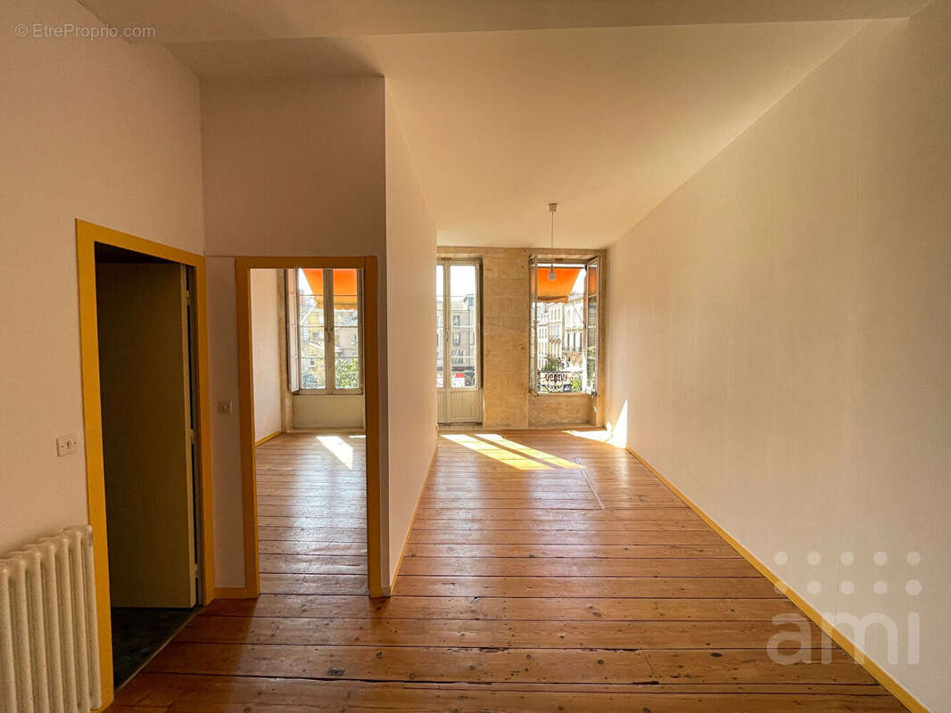 Appartement à BORDEAUX