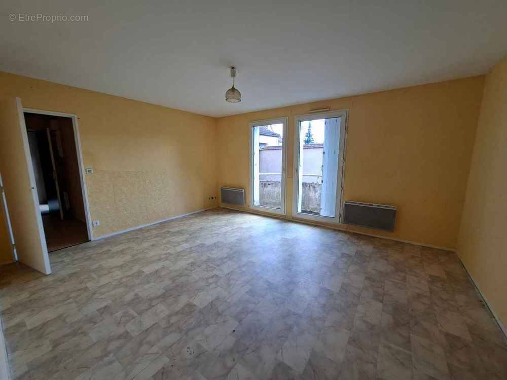 Appartement à VITTEAUX
