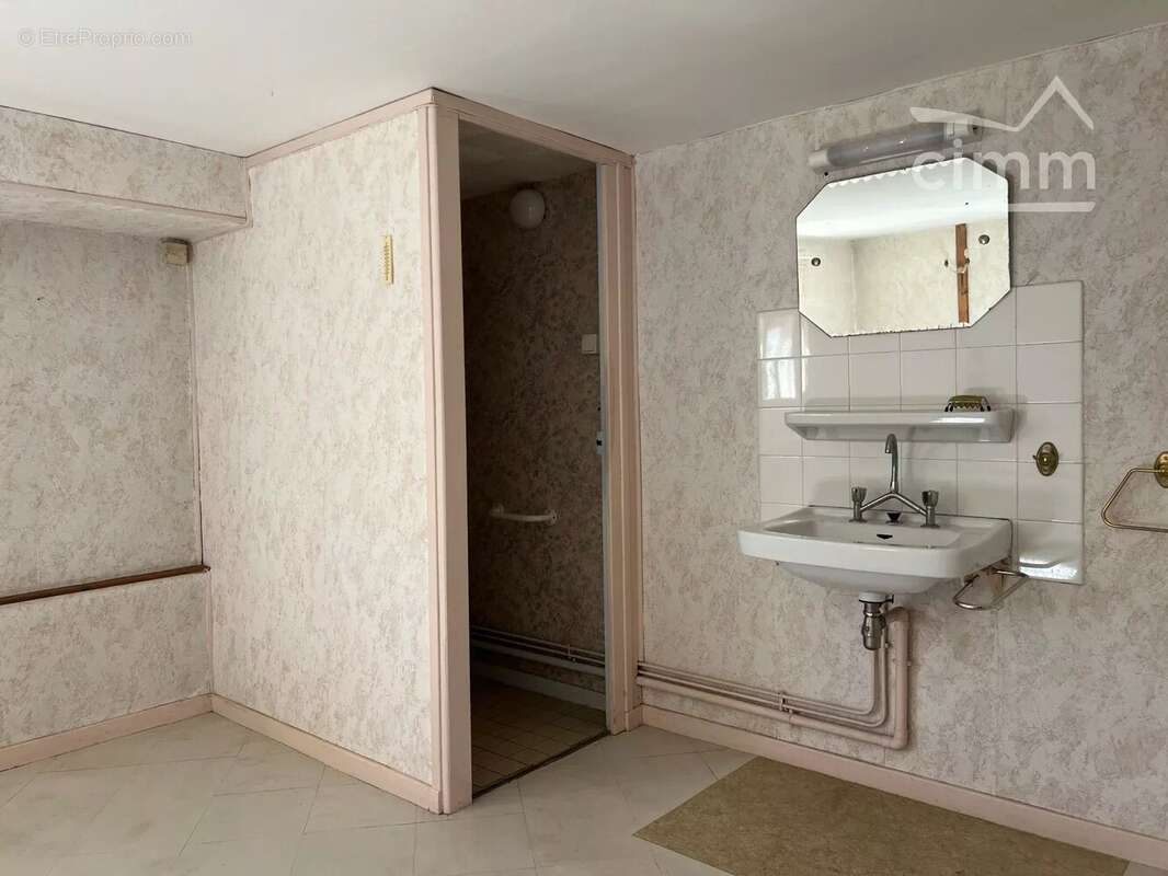 Maison  4 chambres à Bourbon-Lancy - photo 7