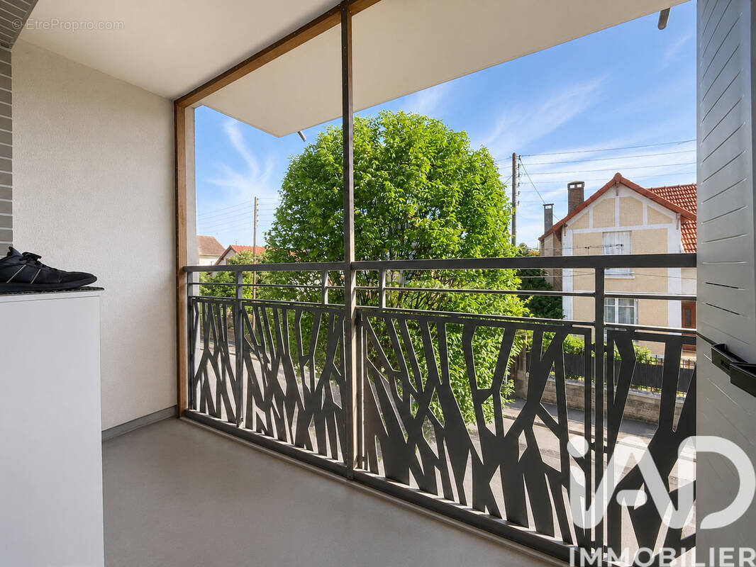 Photo 1 - Appartement à VIGNEUX-SUR-SEINE