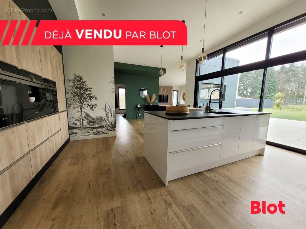 Maison 146 m² à Vieux-Vy-Sur-Couesnon  - photo 4