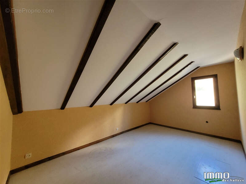 Appartement à FRESSE-SUR-MOSELLE