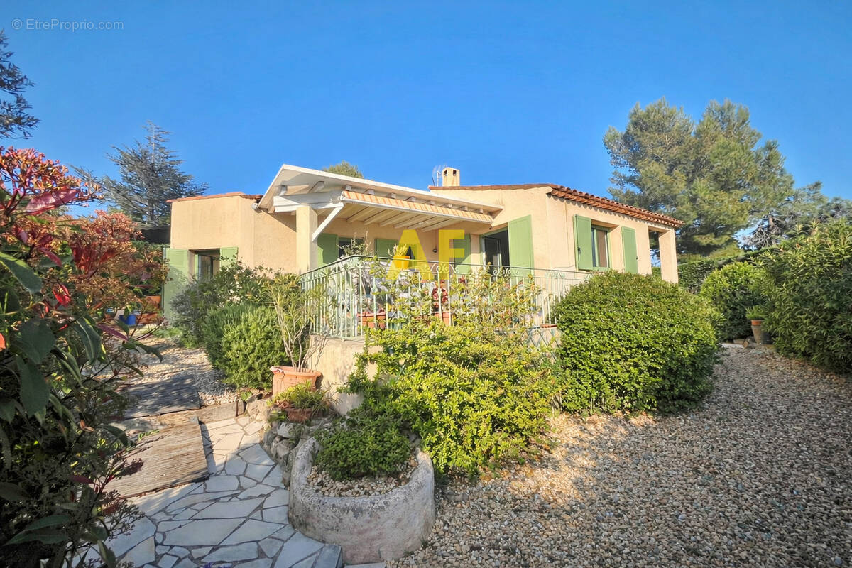 Maison à FREJUS