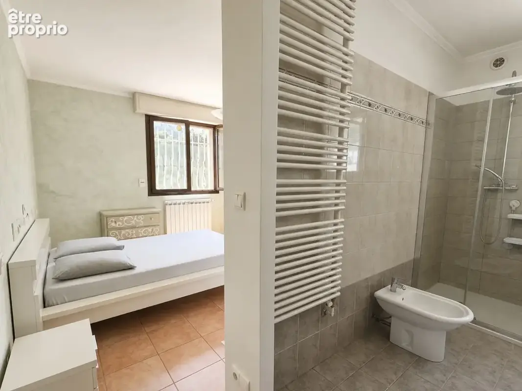 Maison de charme avec piscine, jardin et belle vue dégagée - photo 12