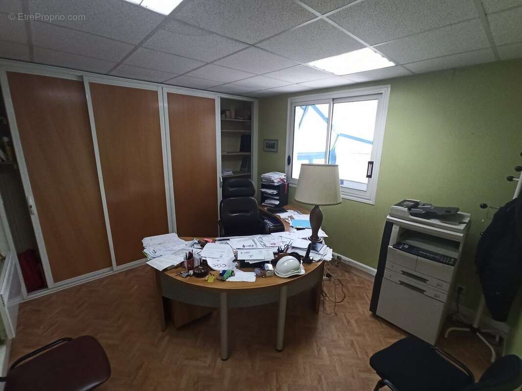 Commerce à AIXE-SUR-VIENNE