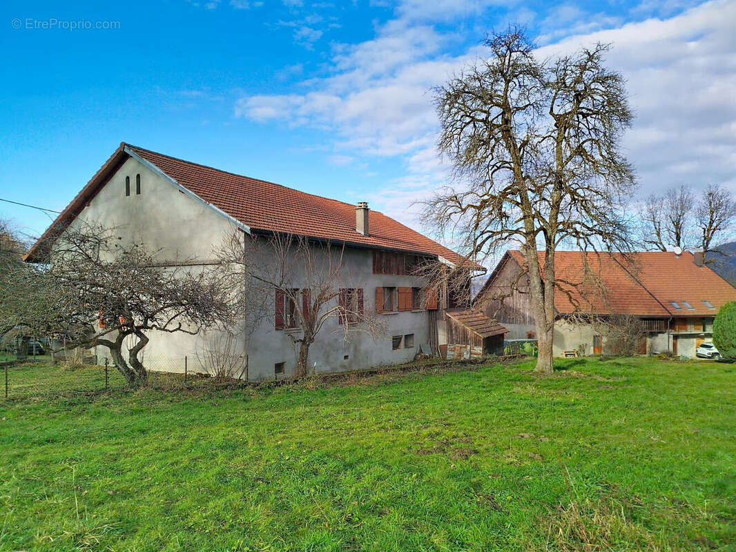 Maison à SAINT-JEAN-DE-THOLOME