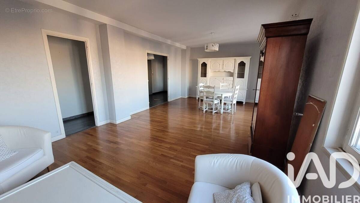 Photo 1 - Appartement à LYON-8E