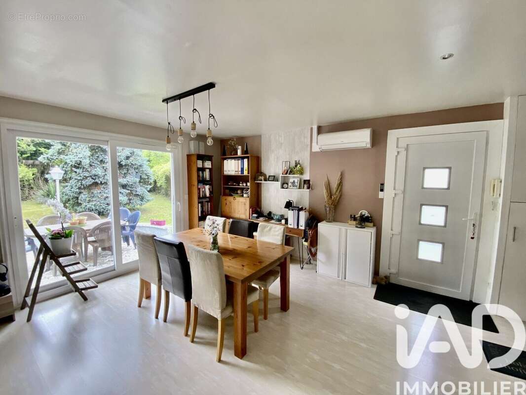 Maison 121 m² à Aulnay-La-Riviere  - photo 2