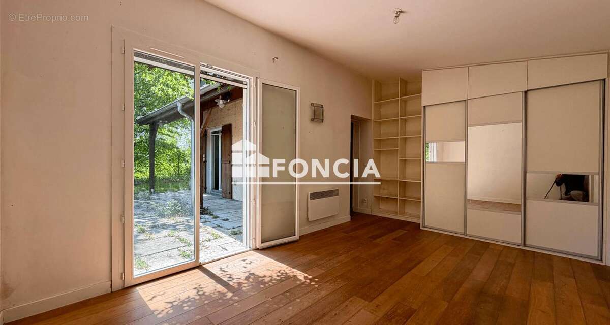 Maison à DOMENE