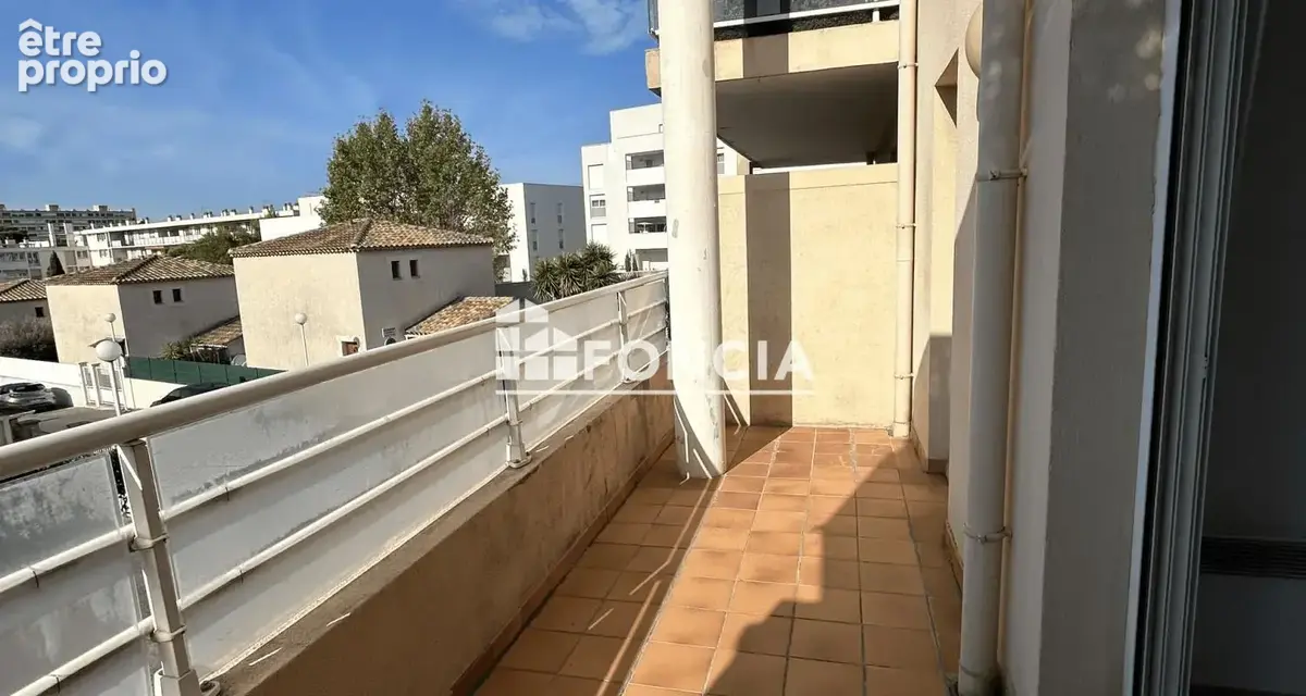 Marseille – résidence le sinclair – t2 avec terrasse et box - photo 2
