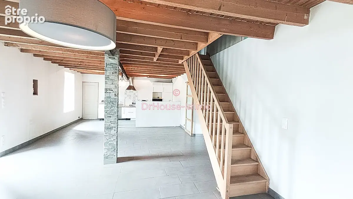 Maison 169 m² à Coulonges-Thouarsais  - photo 4