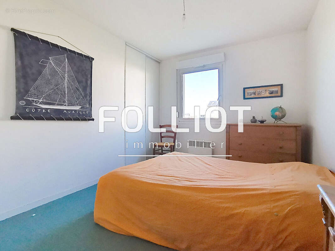 Appartement à JULLOUVILLE