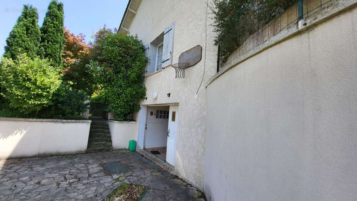 Maison à SAINT-MEDARD-DE-MUSSIDAN