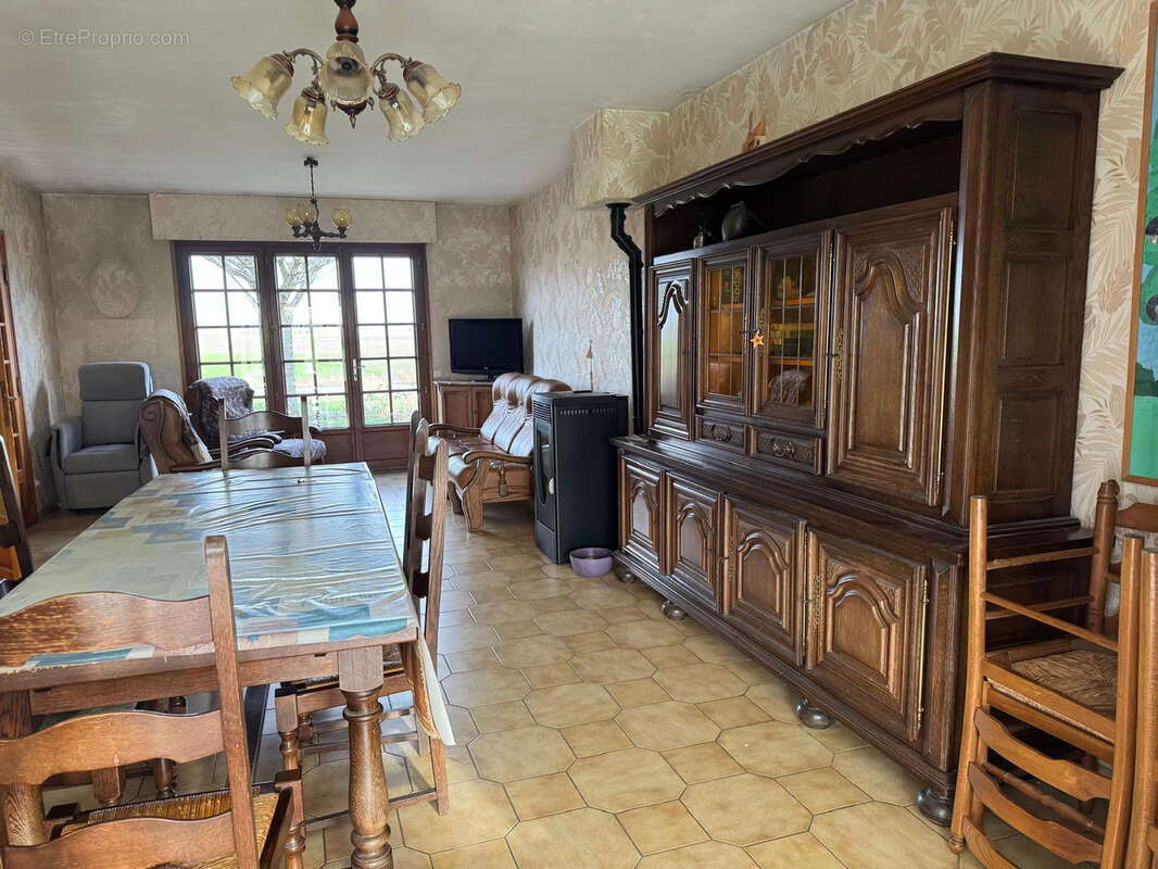 Maison à SAILLY-SUR-LA-LYS