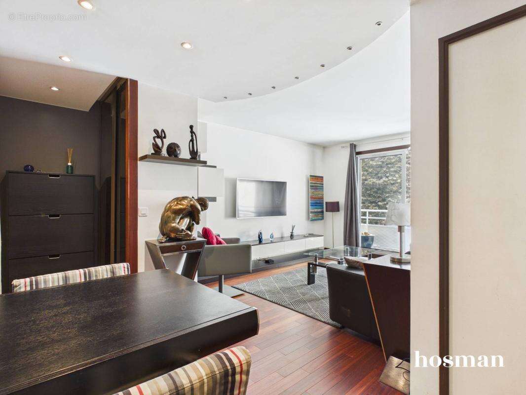 Appartement à PARIS-10E