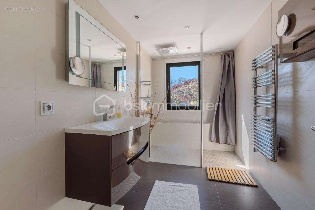 Maison familiale avec grand jardin - photo 7