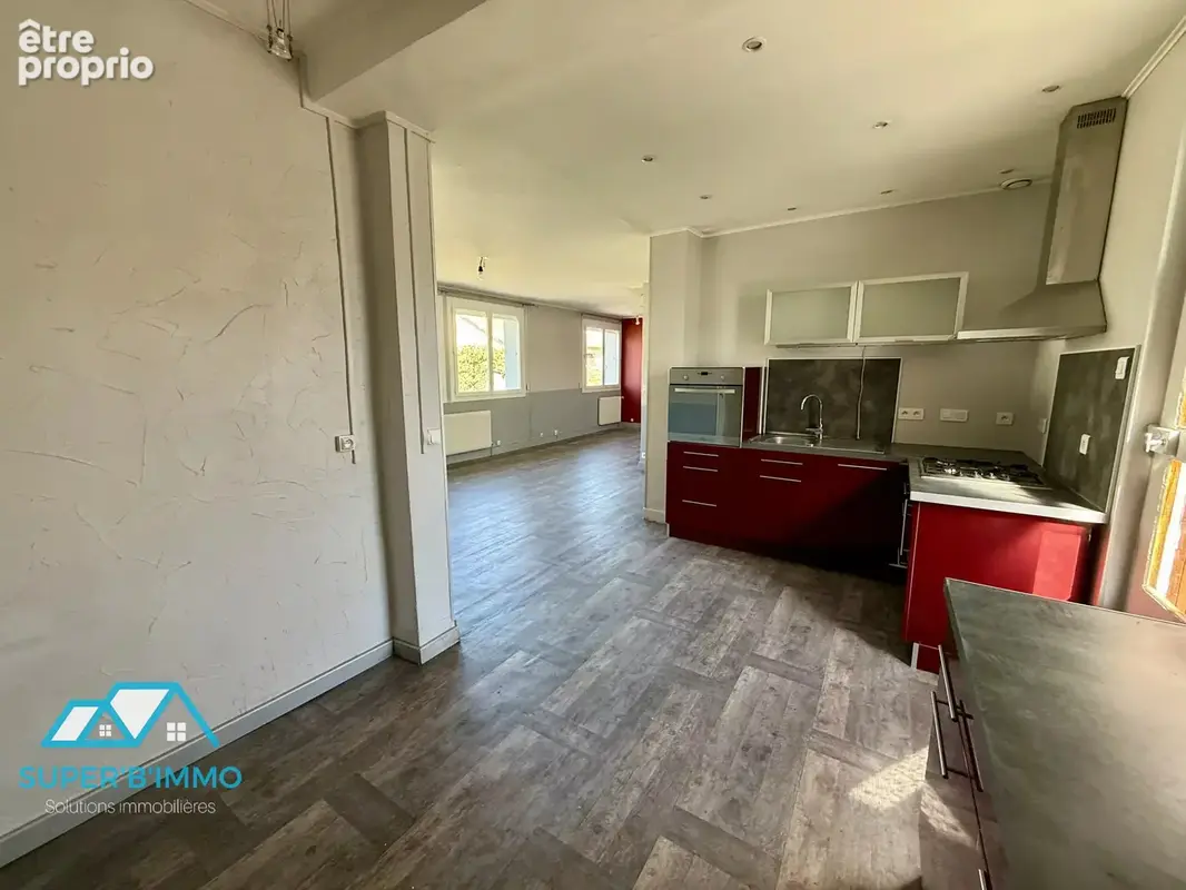 Maison 76 M2 avec terrain 500 m2 et dépendances proche des commodités - photo 12