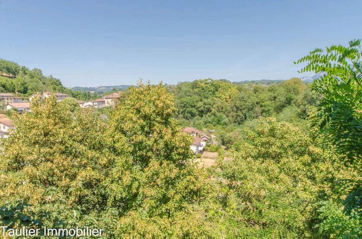 Saint-Marcellin - Appartement 95 m² avec pl. de parking - photo 2