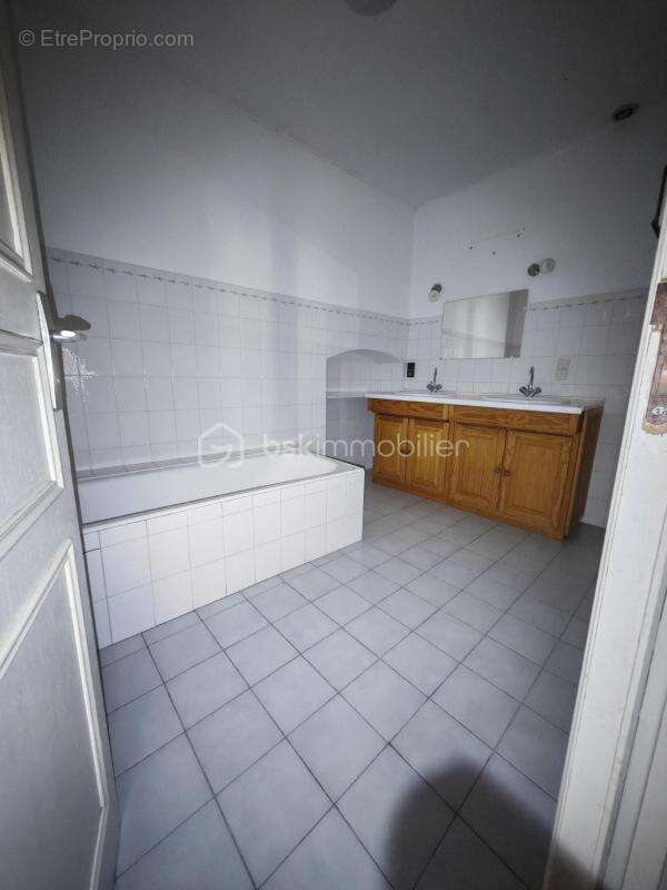 Maison à BEAUREPAIRE