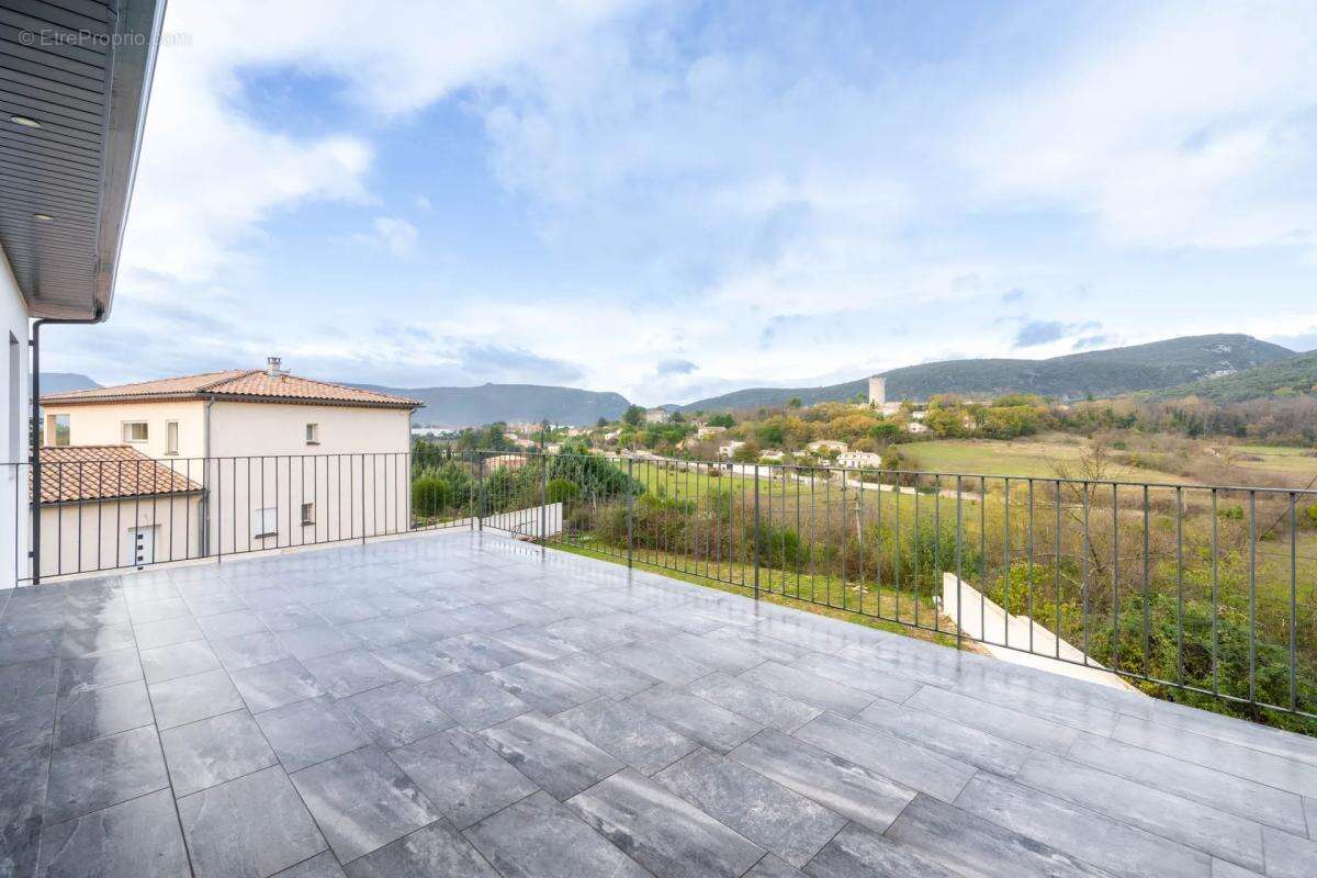 Maison à MOULES-ET-BAUCELS