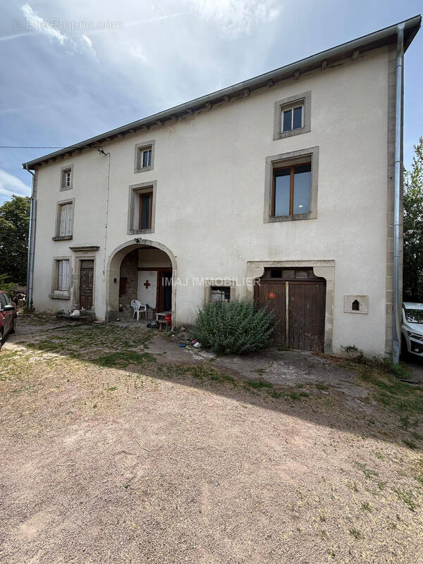Maison à GRUEY-LES-SURANCE