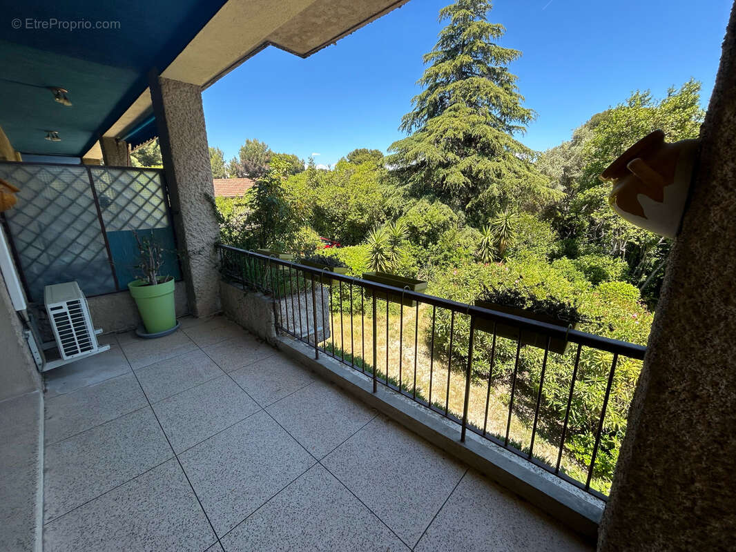Saint-cyr-sur-mer   t3 à 100 mètres de la plage avec terrasse   emplacement exceptionnel - photo 4