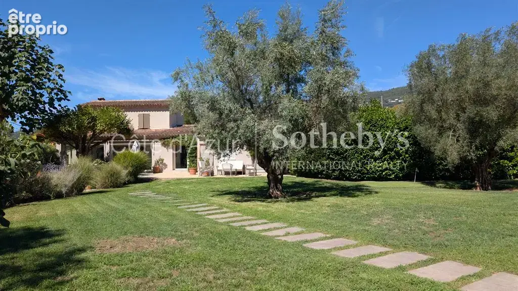 Peymeinade, villa avec vue dégagée sur Cabris, 7 suites, piscine et équipements loisirs - photo 8