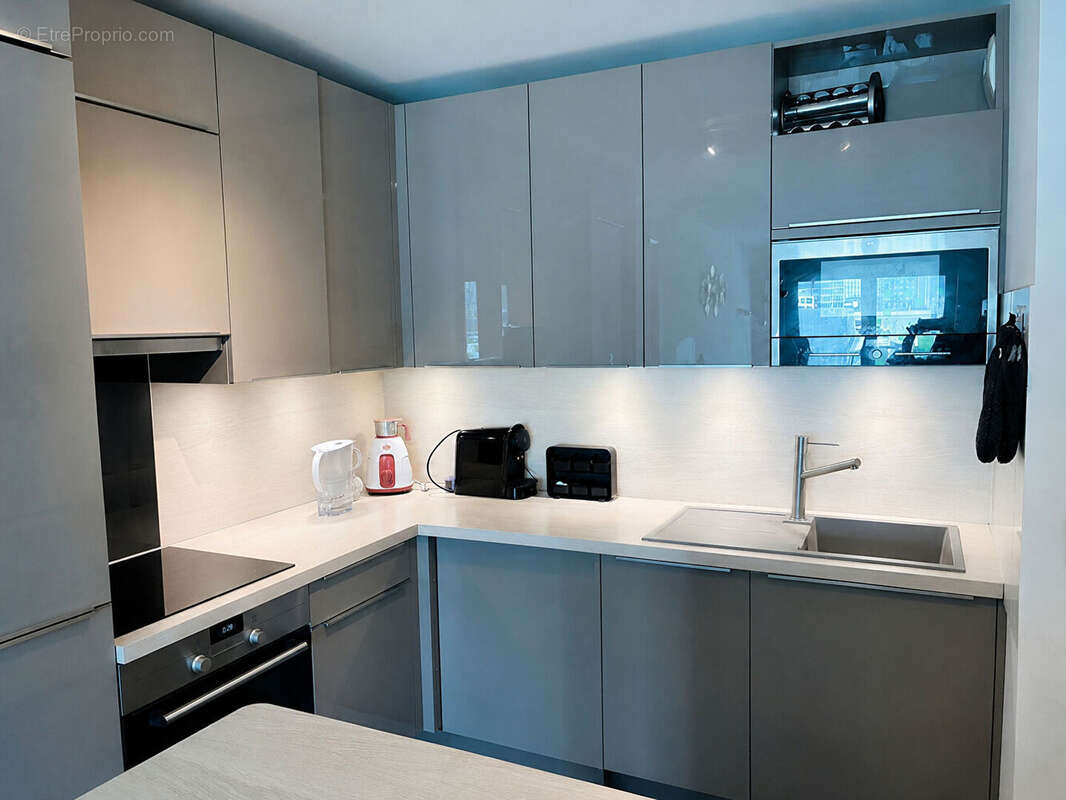 Appartement à COURBEVOIE