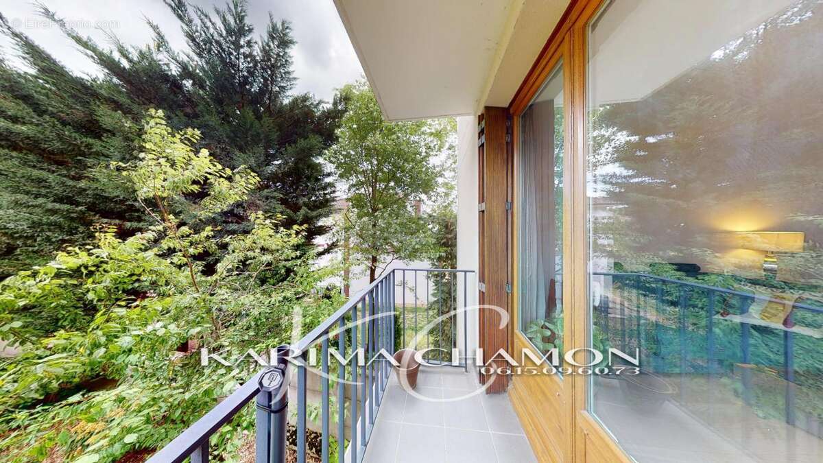 Appartement à SAINT-MAUR-DES-FOSSES