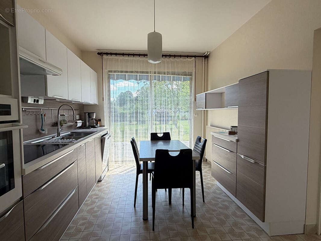Maison Le Buquet - La Londe 7 pièce(s) 174 m2 - photo 5