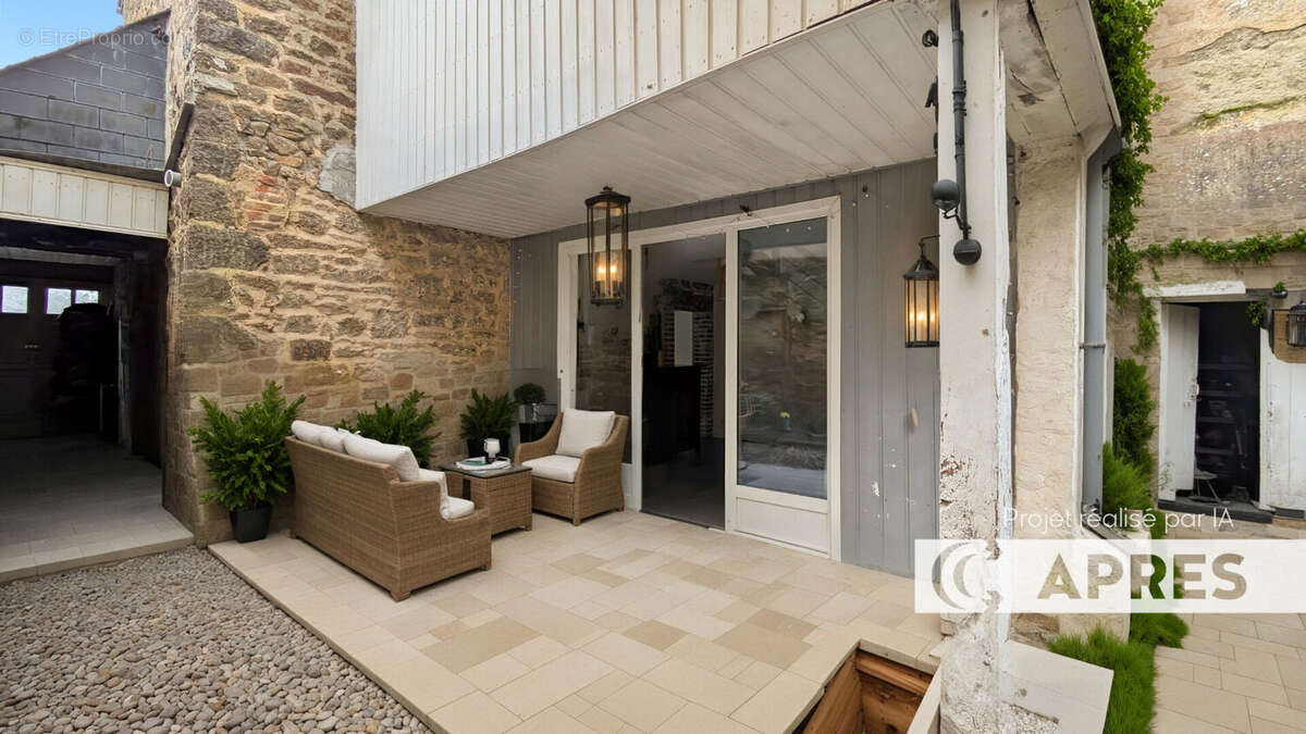 Maison à LA CHAPELLE-AUX-FILTZMEENS