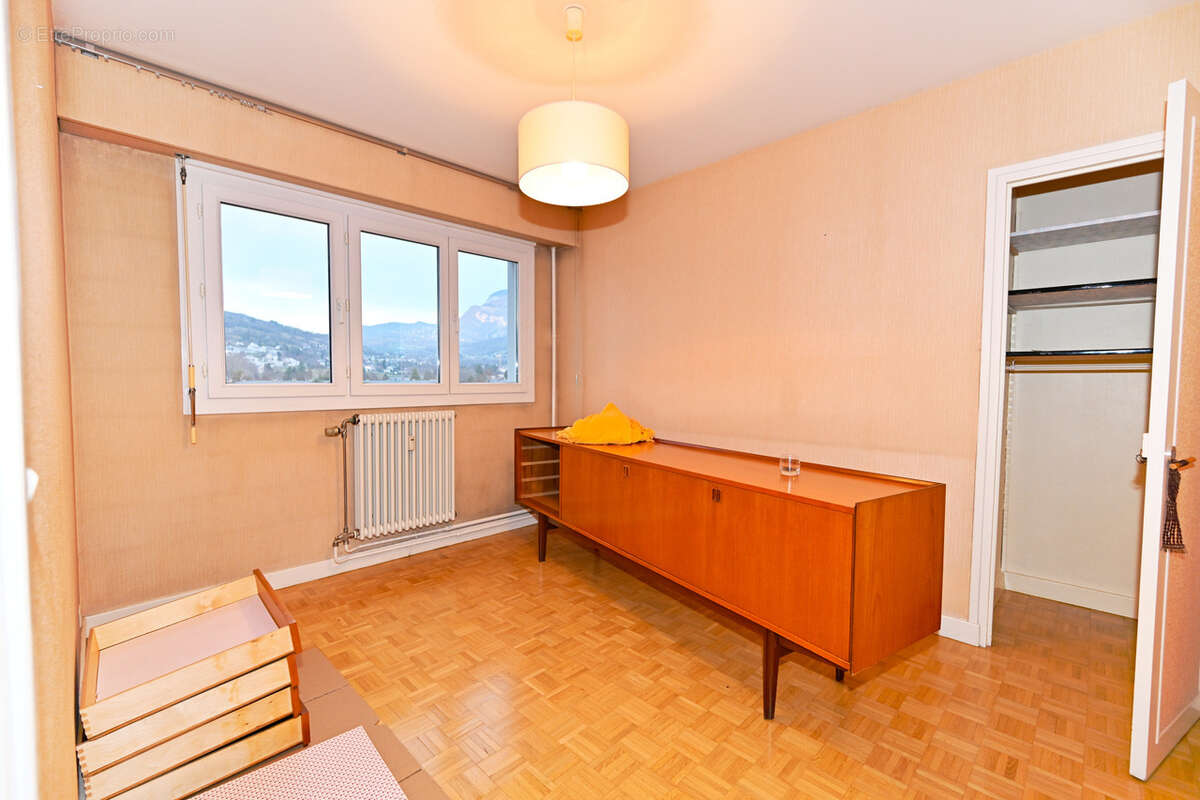 Appartement à BASSENS