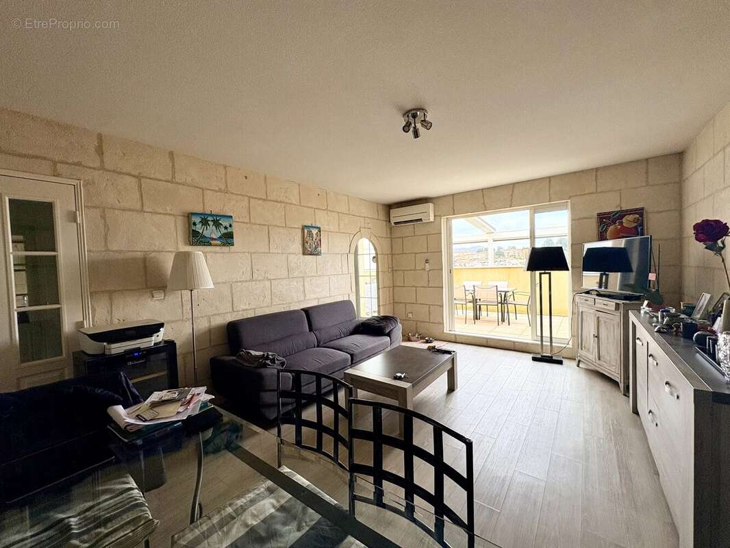Appartement à COGOLIN