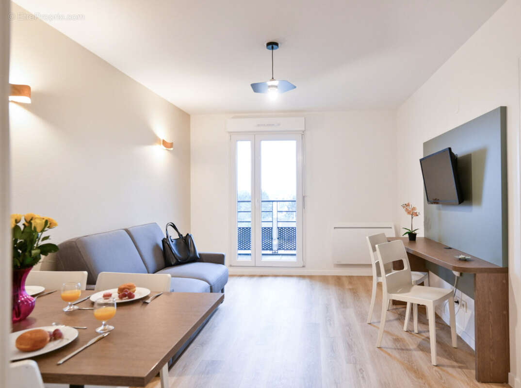Appartement à SAINT-CYR-L'ECOLE