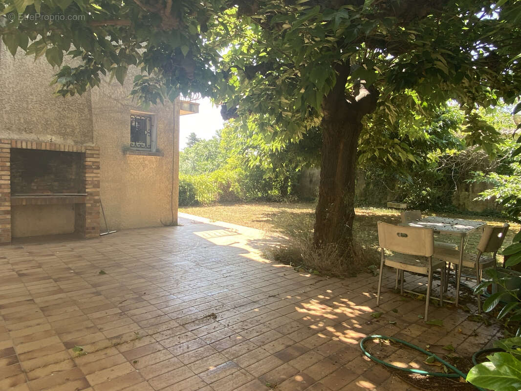 Maison à SOLLIES-VILLE