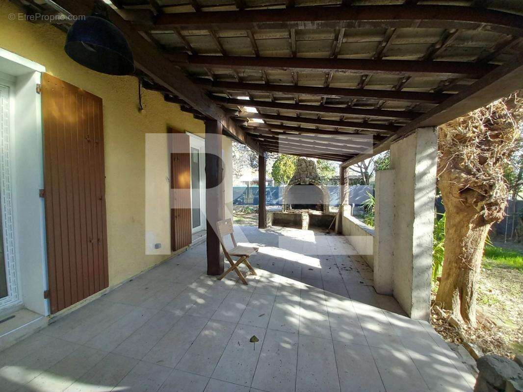Ravissante maison de 90m2 a nimes - photo 8