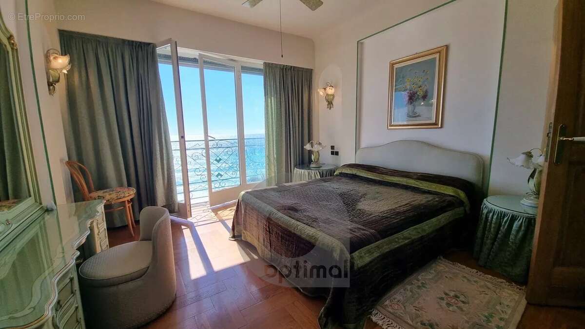 Appartement à MENTON