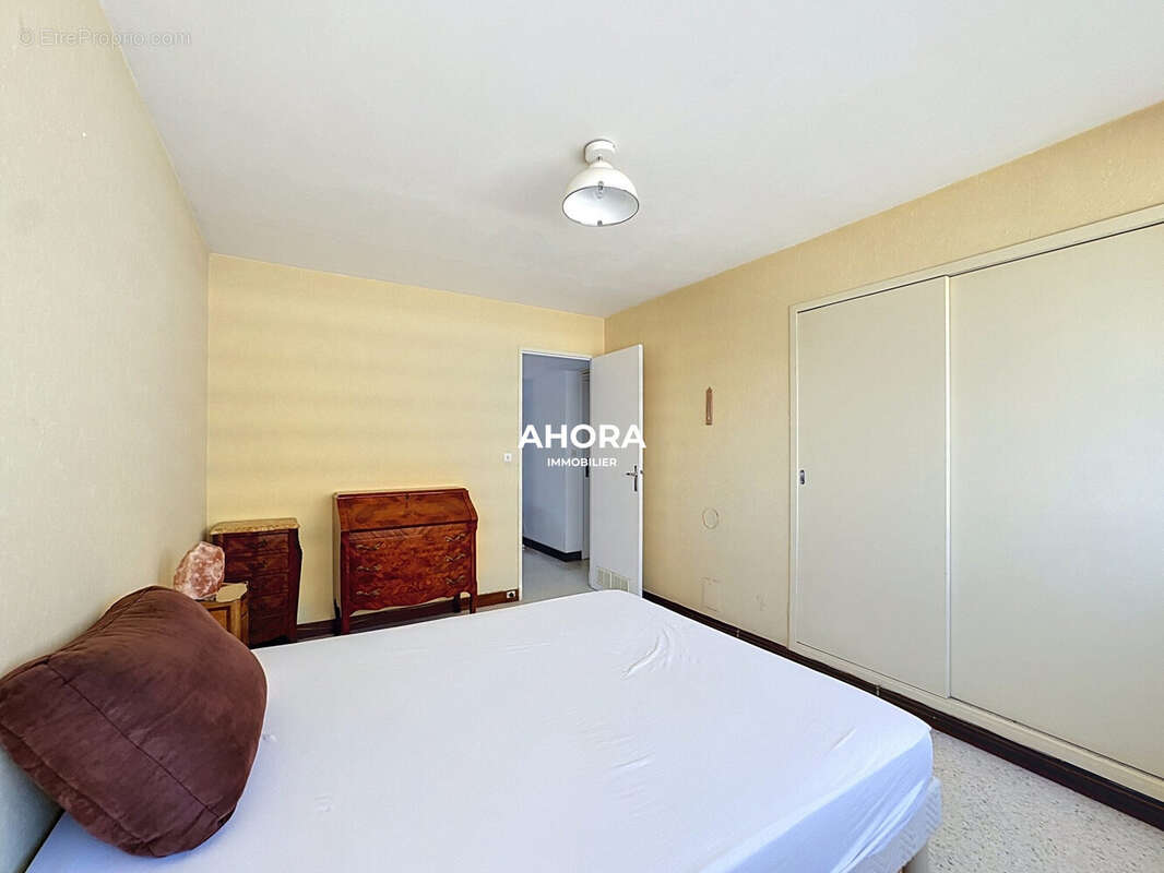 Appartement 69 m² à Marseille-9e  - photo 9