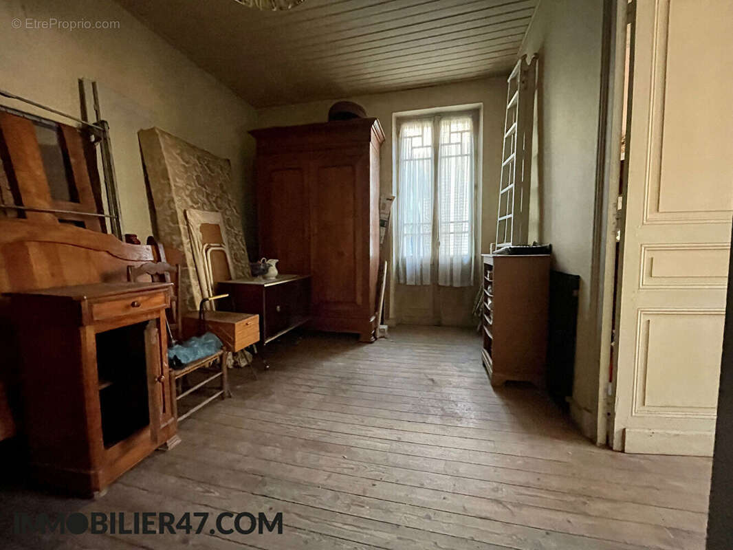 Maison à CASTELMORON-SUR-LOT