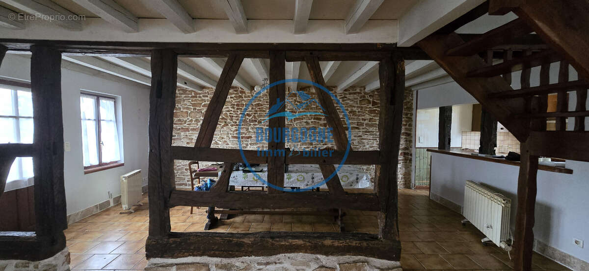 Maison à SAINT-CHRISTOPHE-EN-BRESSE