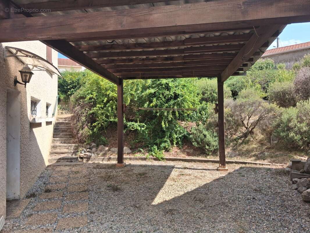 L'ESCALE – Maison individuelle avec véranda, garage et jardin arboré - photo 20