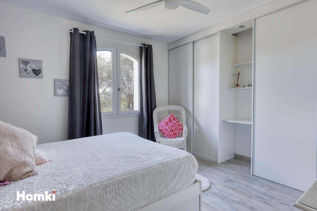 Maison à SOLLIES-VILLE