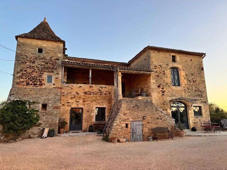Maison à VILLEFRANCHE-DU-PERIGORD