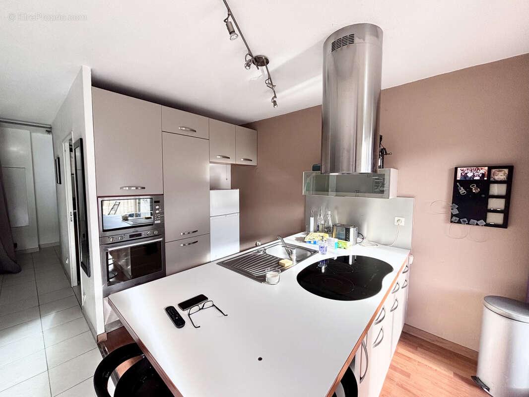 Cannet limite cannes  joli duplex t5 de 100 m2 garage 3774€/m2 - photo 3