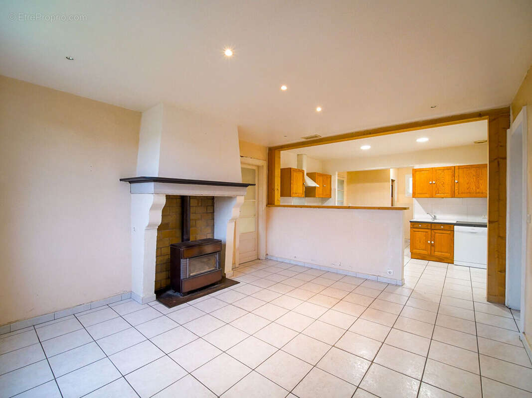 Maison à LABOUHEYRE